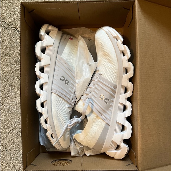 NWT On Cloud Cloudswift 3 - Picture 4 of 4